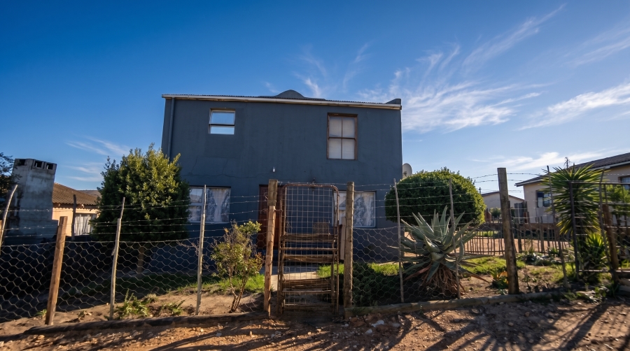 4 Bedroom Property for Sale in Napier Western Cape